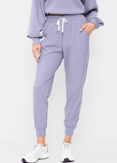 What We’re Loving From Old Navy: Elevated Active Bottoms