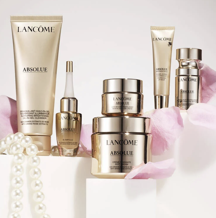 Lancome: Friends & Family Sale. 30% off sitewide